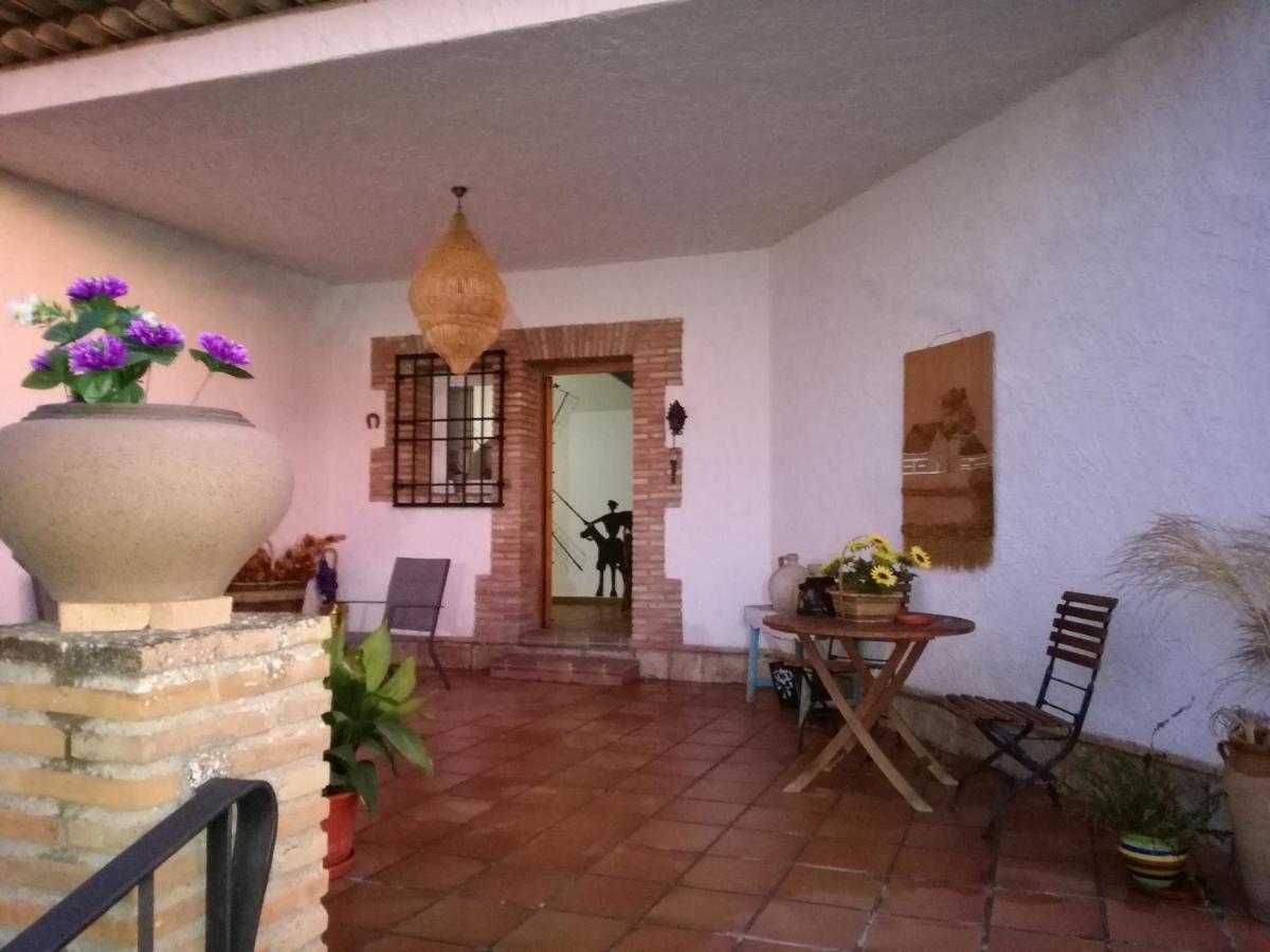 Burguillos de Toledo Casa Rural La Amistadヴィラ エクステリア 写真