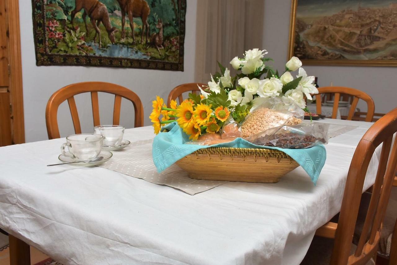 Burguillos de Toledo Casa Rural La Amistadヴィラ エクステリア 写真